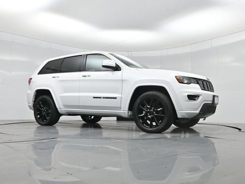 Used 2021 Jeep Grand Cherokee Laredo X AWD/4WD image 53
