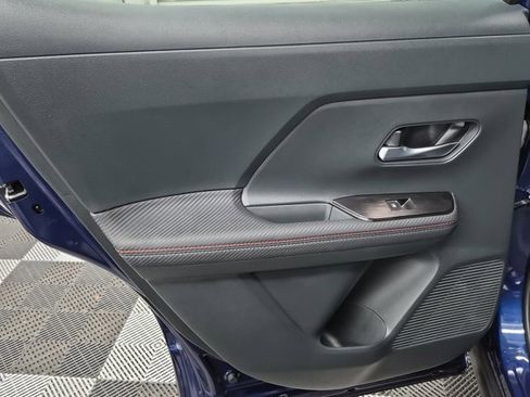 Certified 2025 Nissan Kicks SR image 17