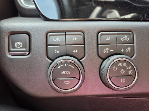 New 2026 Chevrolet Silverado 1500 LT Trail Boss w/ LT Trail Boss Premium Package AWD/4WD image 14