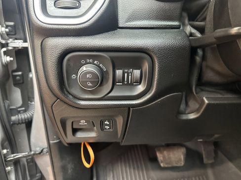 Used 2020 RAM 1500 Laramie w/ Sport Appearance Package image 24