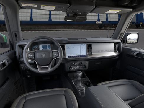 New 2025 Ford Bronco Outer Banks image 12