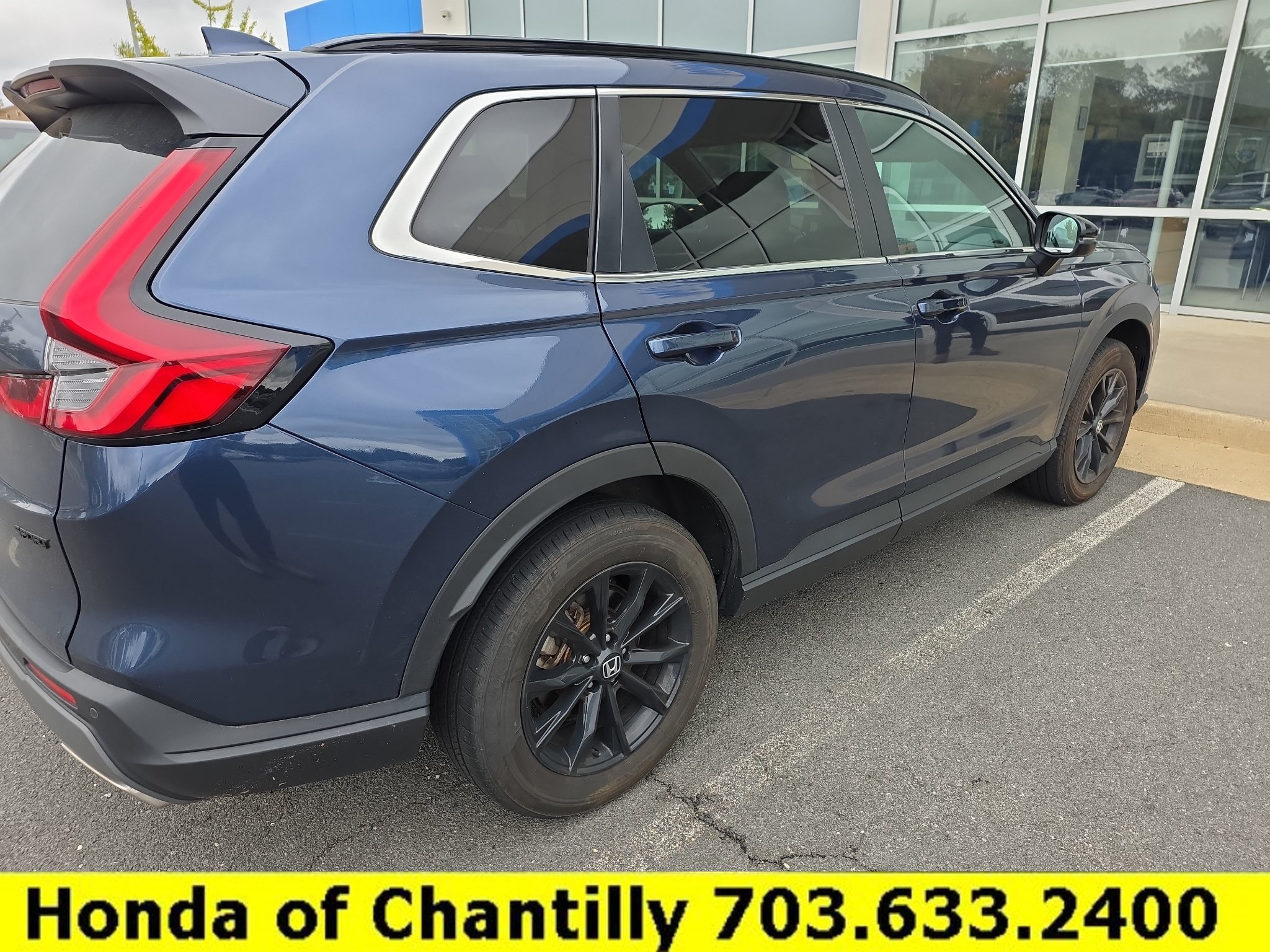 Used 2024 Honda CR-V Sport-L image 4