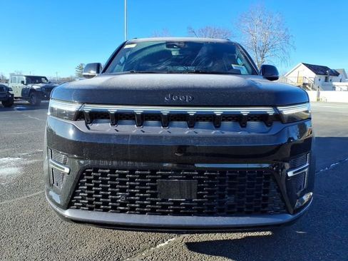 New 2026 Jeep Grand Wagoneer Limited w/ Premium Group II image 2