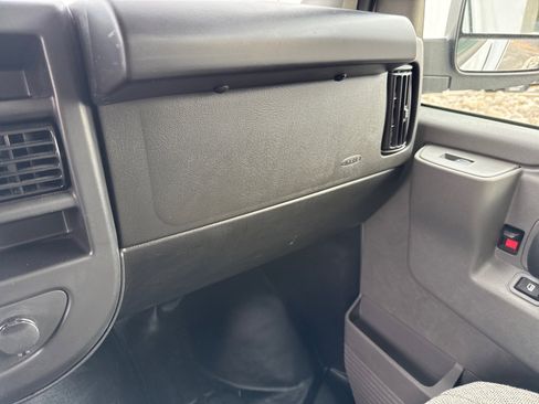 New 2025 Chevrolet Express 3500 w/ Power Convenience Package RWD image 15