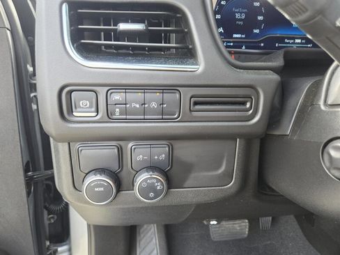 Used 2024 Chevrolet Tahoe Premier image 15