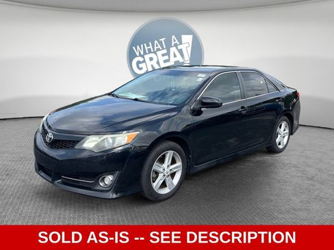 Used 2012 Toyota Camry SE FWD image 8