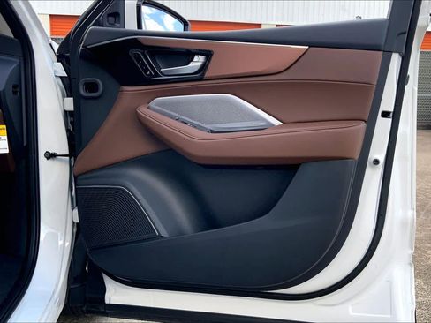 Certified 2025 Acura MDX SH-AWD w/ Technology Package image 20