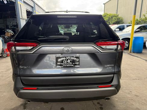 Used 2019 Toyota RAV4 Limited w/ Advanced Technology Package AWD/4WD image 6
