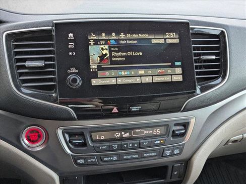 Used 2021 Honda Pilot EX image 14