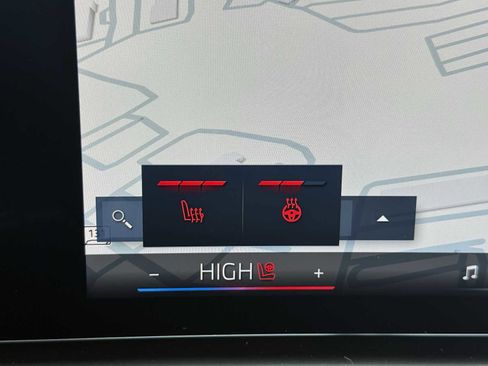 New 2025 BMW X3 xDrive30i w/ Premium Package image 24