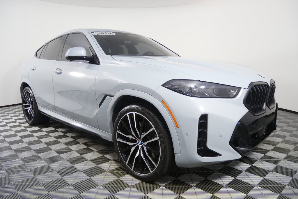 Certified 2024 BMW X6 xDrive40i w/ Executive Package AWD/4WD image 2