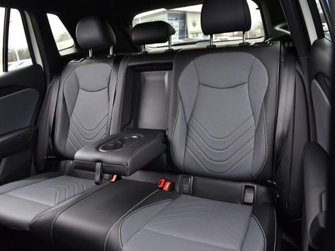 New 2026 Volkswagen Tiguan SE R-Line image 22