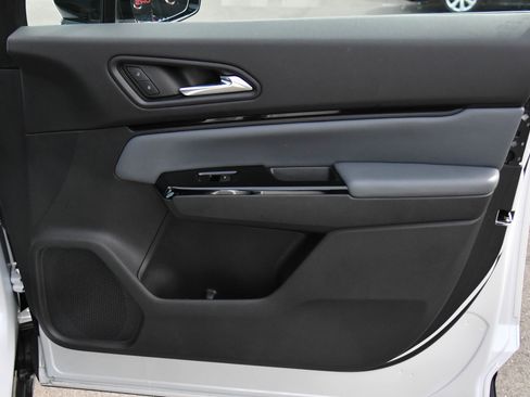 Used 2024 Honda Prologue Touring image 48