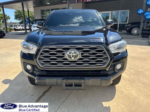 Used 2021 Toyota Tacoma TRD Off-Road w/ Technology Package image 2