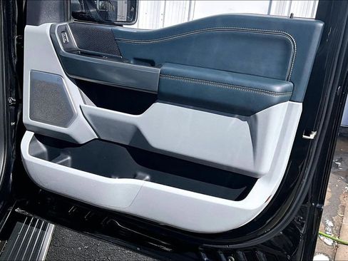 Used 2023 Ford F150 Limited image 27