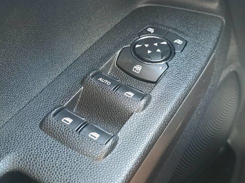 Used 2018 Ford EcoSport SE w/ SE Cold Weather Package image 26