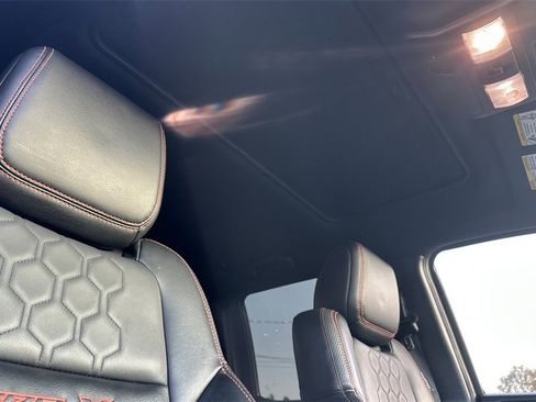 Used 2023 Nissan Frontier Pro-X w/ Pro-X Premium Package image 16