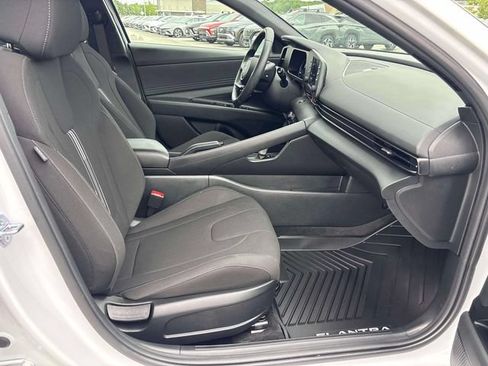 Certified 2025 Hyundai Elantra Sport FWD image 16