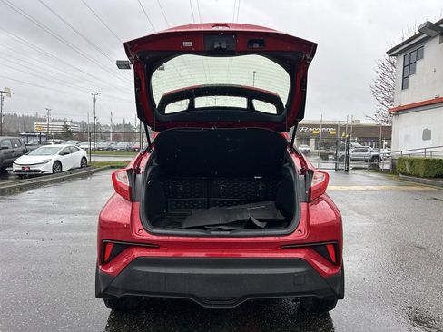 Certified 2020 Toyota C-HR LE image 23