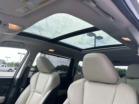 Used 2023 Subaru Ascent Limited w/ Technology Package AWD/4WD image 23