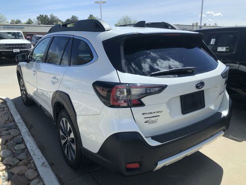 Used 2024 Subaru Outback Limited image 5