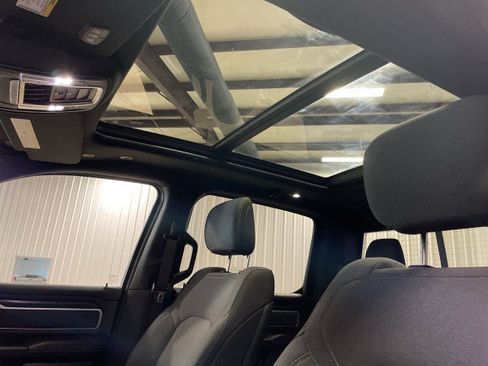 Used 2020 RAM 1500 4x4 Crew Cab image 24