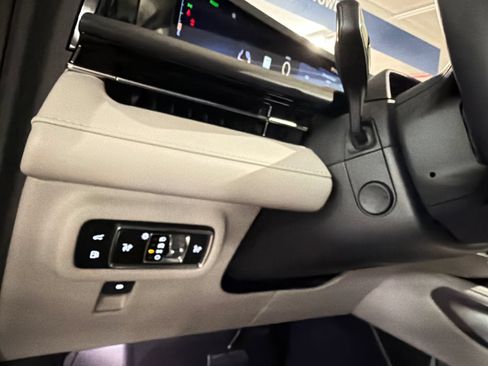 New 2026 Lincoln Nautilus Reserve AWD/4WD image 31