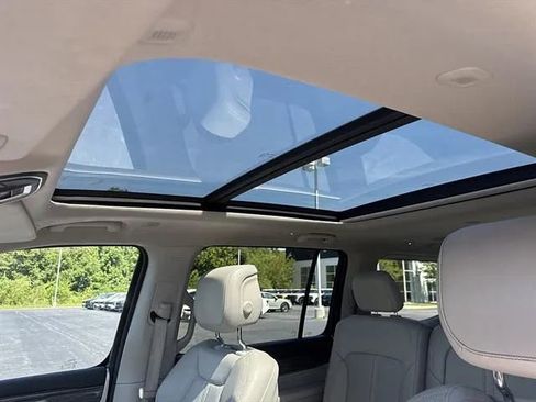 Used 2022 Jeep Wagoneer Series II w/ Premium Group I RWD image 15