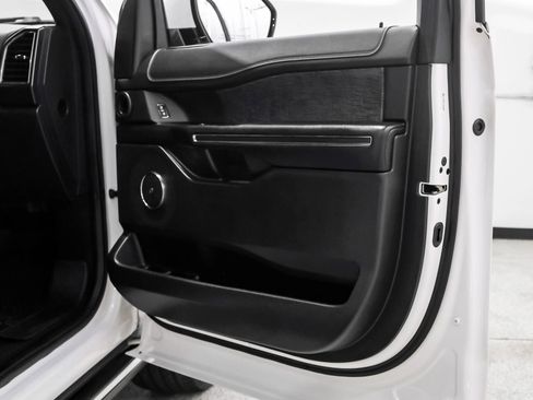 Used 2019 Ford Expedition Limited image 44