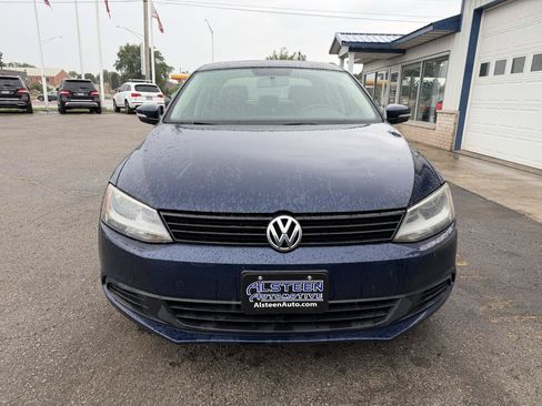Used 2012 Volkswagen Jetta SE FWD image 8