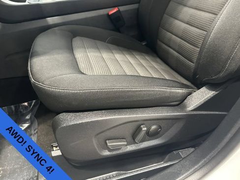 Used 2024 Ford Edge SEL w/ Cargo Accessory Package AWD/4WD image 17