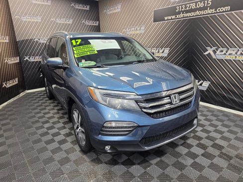 Used 2017 Honda Pilot Touring image 6
