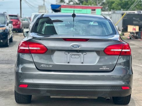 Used 2015 Ford Focus SE FWD image 7