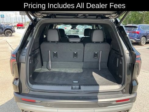 Used 2025 Chevrolet Traverse LT w/ Driver Confidence Package FWD image 18