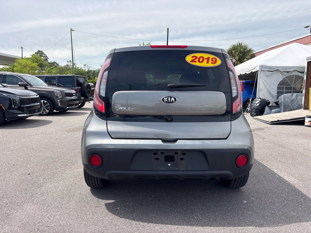 Used 2019 Kia Soul FWD image 4