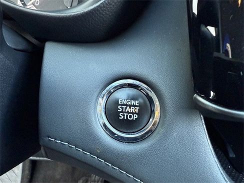 Used 2023 Toyota Highlander XLE image 24