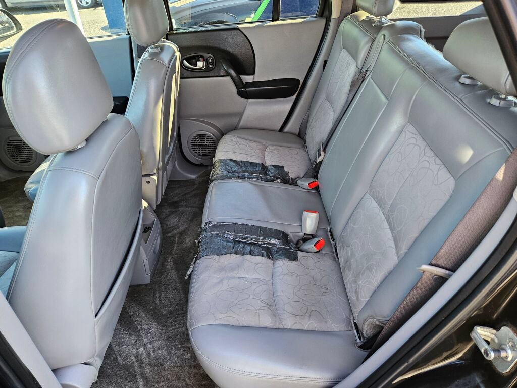 Used 2005 Saturn Vue AWD V6 w/ Comfort Pkg image 12