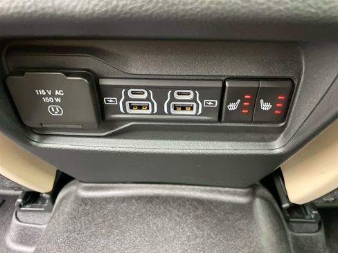 Used 2025 Jeep Grand Cherokee Limited w/ Trailer Tow Package AWD/4WD image 48
