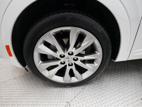 Used 2023 Buick Envision Avenir image 27