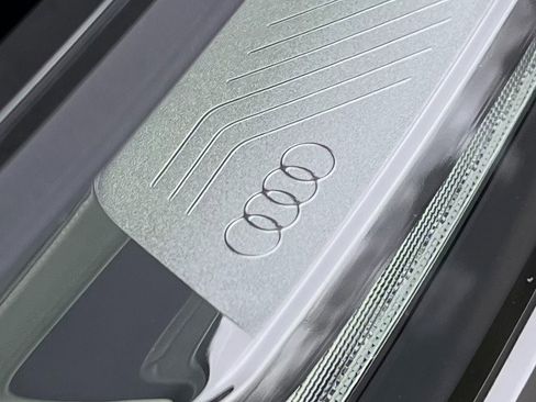 Used 2025 Audi Q5 2.0T Premium image 53