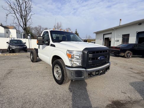 Used 2016 Ford F350 XL w/ Power Equipment Group image 4