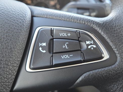 Used 2018 Ford Escape SE image 32