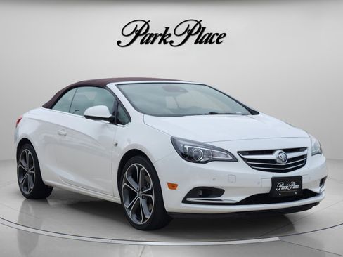 Used 2019 Buick Cascada Premium FWD image 4