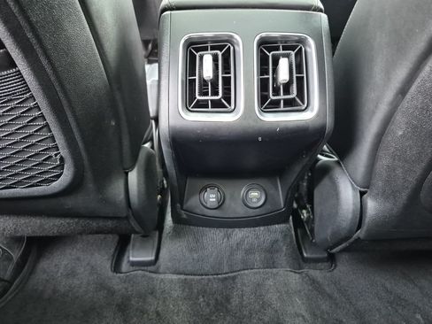 Used 2023 Kia Sorento S w/ Panoramic Sunroof Package AWD/4WD image 21