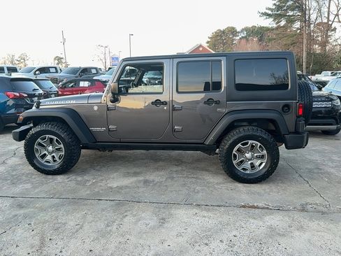 Used 2016 Jeep Wrangler Unlimited Rubicon w/ Connectivity Group image 8