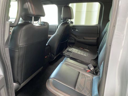 Used 2025 Nissan Frontier PRO-4X w/ Pro Premium Package AWD/4WD image 14