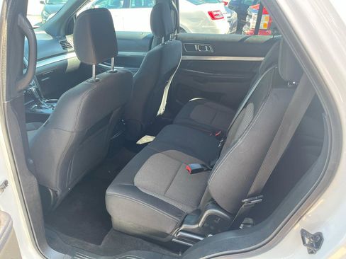 Used 2018 Ford Explorer XLT w/ Equipment Group 201A image 26