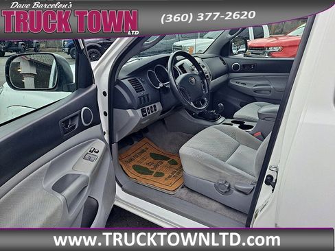 Used 2011 Toyota Tacoma 4x4 Access Cab image 14