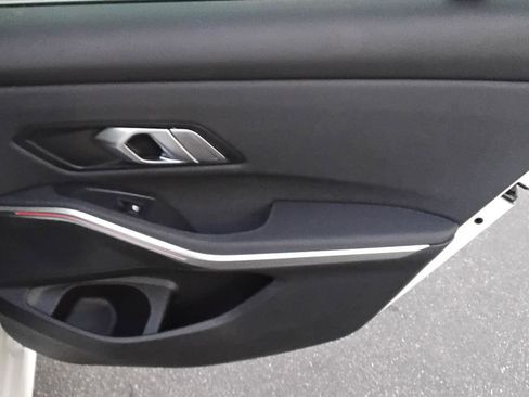 Used 2021 BMW 330i Sedan w/ Convenience Package image 22