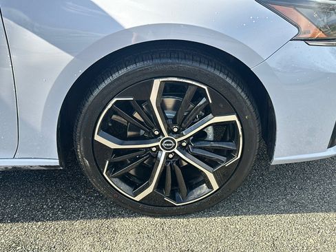 Used 2024 Nissan Altima 2.5 SR image 12